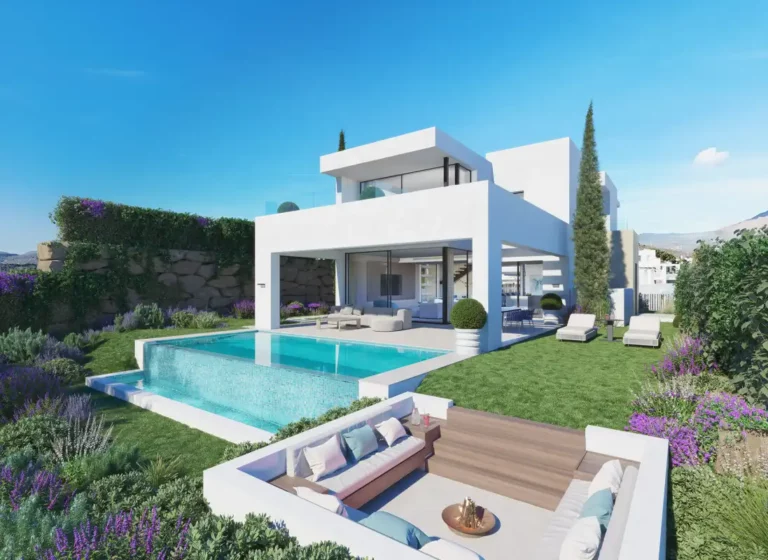 ne-AUVF-B3 | Detached house 226 square metre in the heart of Estepona large balcony