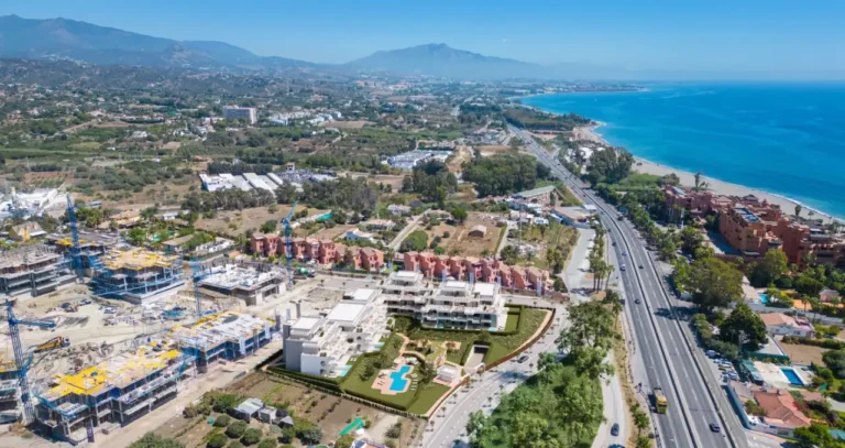 ne-L41-P1-D0A-B3 | Accommodation 83m² of living space Estepona property with outdoor living