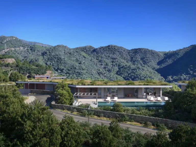 ne-VVVI2-B5 | 5-bed apartment executive home 496m² accommodation situated in Benahavís with 395m² balcony